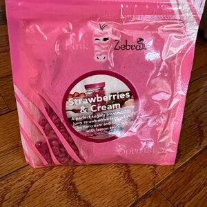 10/$10 Zebra Strawberries & Cream Candy